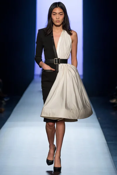 Look 15